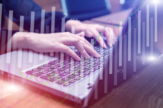 置对冲风险“量化+主动”策略锁定收益!开元棋牌量化舵手的年末攻守道:多资产配(图16) 置对冲风险“量化+主动”策略锁定收益!开元棋牌量化舵手的年末攻守道:多资产配(图16)